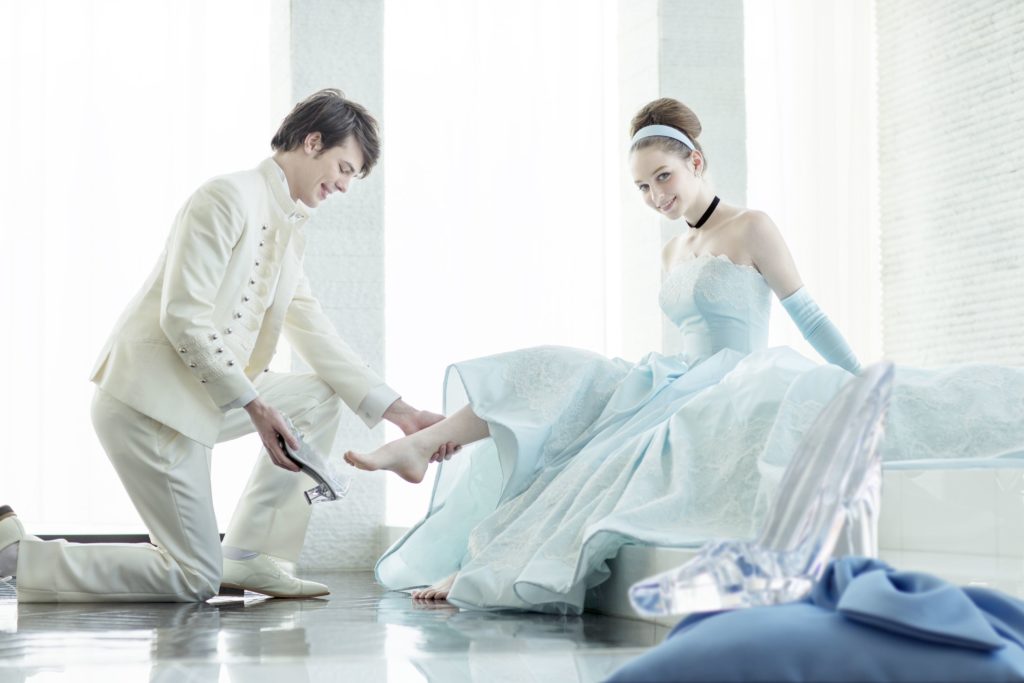 ディズニープリンセス ブライダルフェア ラプンツェル シンデレラ 美女と野獣 ドレス ウエディング Charmey